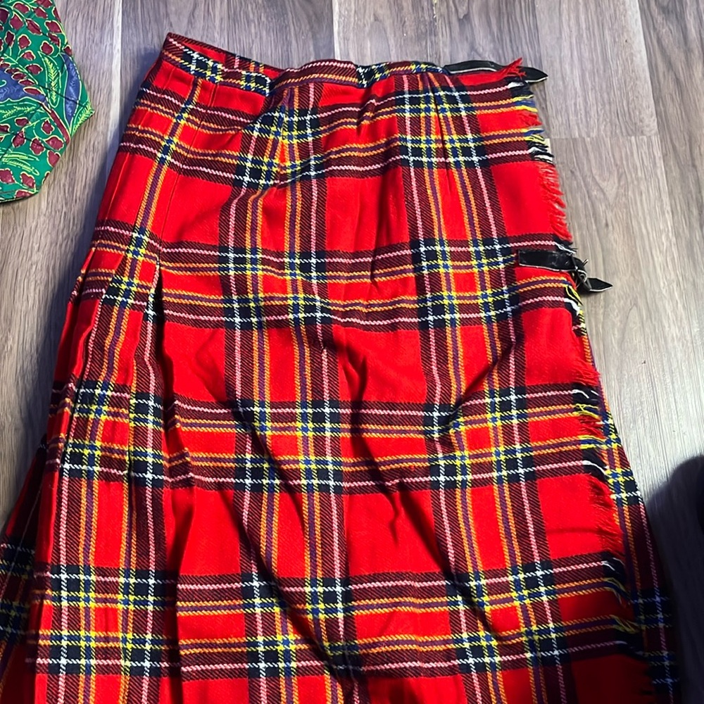 red kilt size m vintage